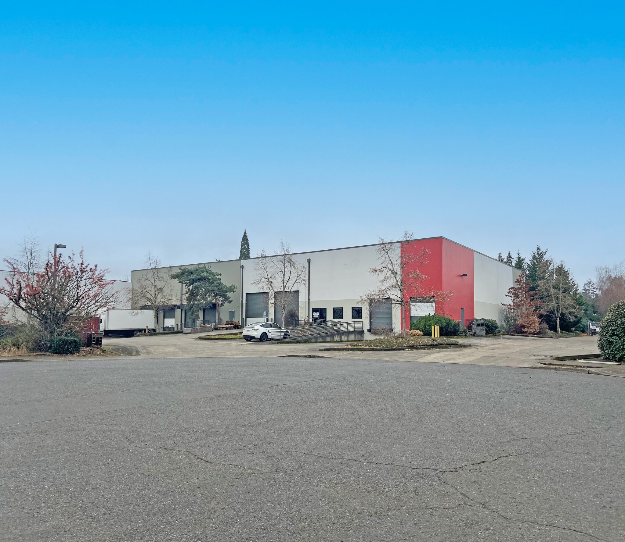 6555 SW 110th Ct, Beaverton, OR à vendre Photo du bâtiment- Image 1 de 10