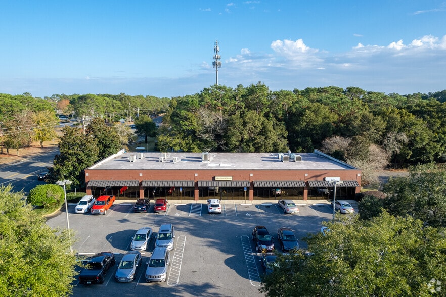 2065 Airport Blvd, Pensacola, FL for lease - Building Photo - Image 3 of 5