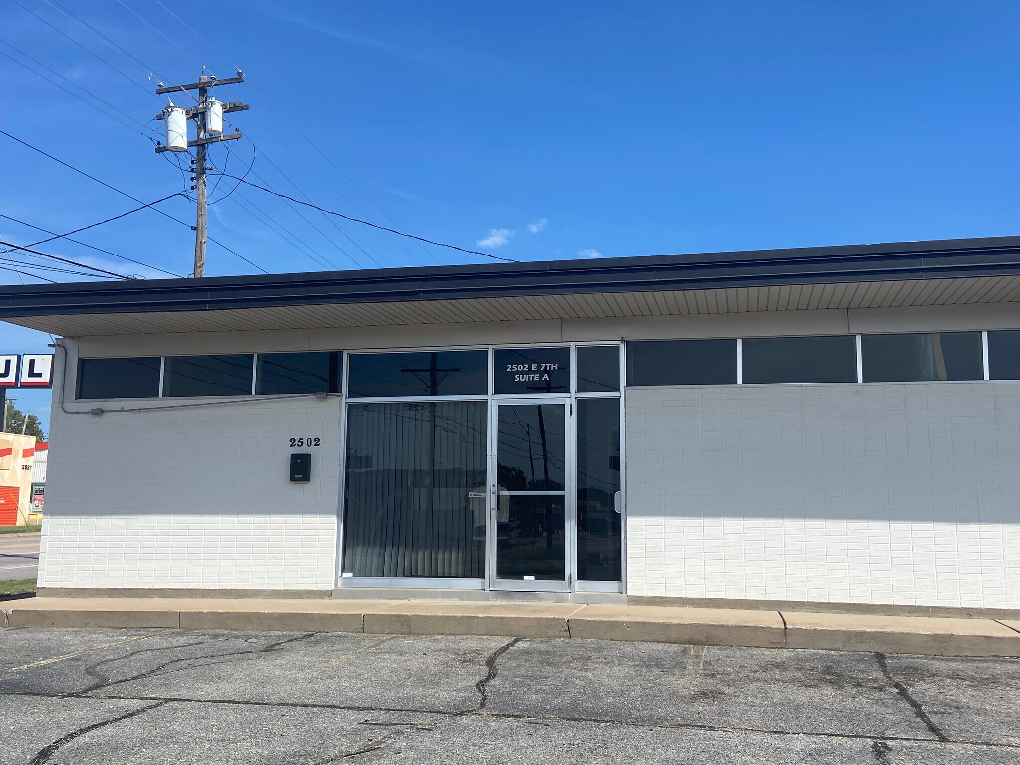 2502 E 7th St, Joplin, MO for lease Primary Photo- Image 1 of 2
