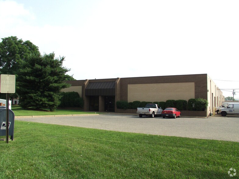 9240-9246 Commerce Hwy, Pennsauken, NJ à louer - Photo du bâtiment - Image 2 de 6