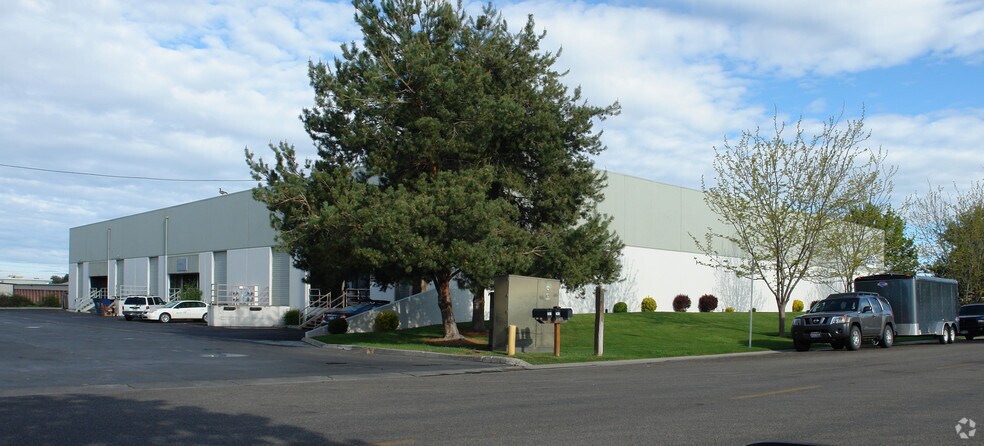 361-443 Steelhead Way, Boise, ID à louer - Photo du bâtiment - Image 2 de 19