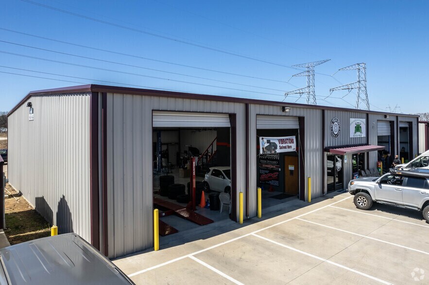 7661 Rendon Bloodworth Rd, Mansfield, TX à louer - Photo principale - Image 2 de 13
