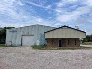 575 Proffitt st, Midlothian, TX for lease Interior Photo- Image 1 of 22