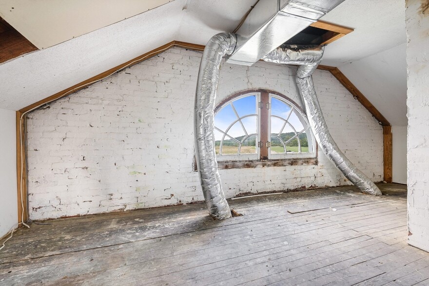 30 Ladd Rd, Fishersville, VA for lease - Building Photo - Image 3 of 50