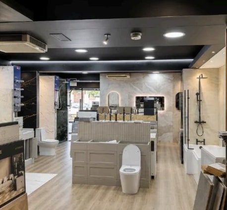 49 Chigwell Rd, London for sale - Interior Photo - Image 2 of 15