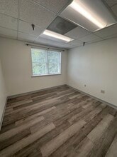 9375 Chesapeake St, La Plata, MD for lease Interior Photo- Image 2 of 8
