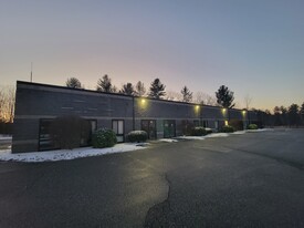 90 Progress Ave, Tyngsboro MA - Entrepôt