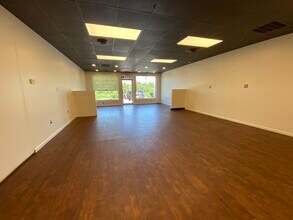 4400 Old William Penn Hwy, Monroeville, PA for lease Building Photo- Image 2 of 6