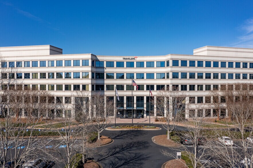 1000 Windward Concourse, Alpharetta, GA à louer - Photo du bâtiment - Image 2 de 4