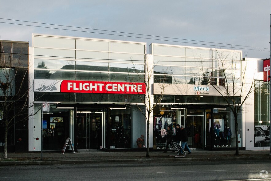 2127 4th Ave W, Vancouver, BC à louer - Photo du bâtiment - Image 1 de 7