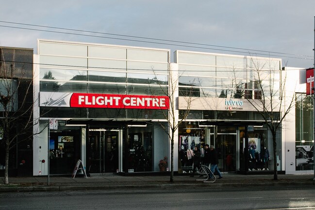 Plus de détails pour 2127 4th Ave W, Vancouver, BC - Commerce de détail à louer