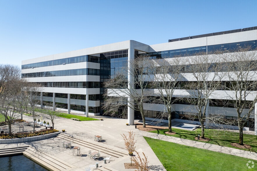 61 S Paramus Rd, Paramus, NJ for lease - Building Photo - Image 1 of 5