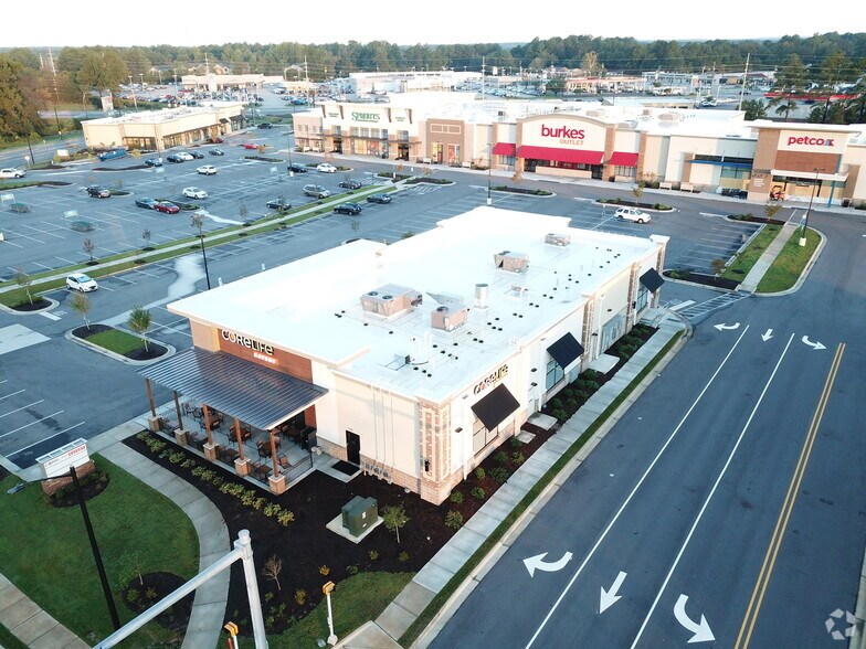 2000 Skibo Rd, Fayetteville, NC for lease - Primary Photo - Image 2 of 18