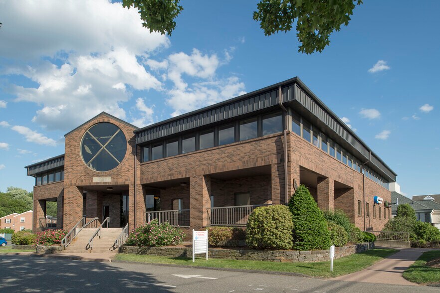 2928 Main St, Glastonbury, CT à louer - Photo du bâtiment - Image 3 de 22