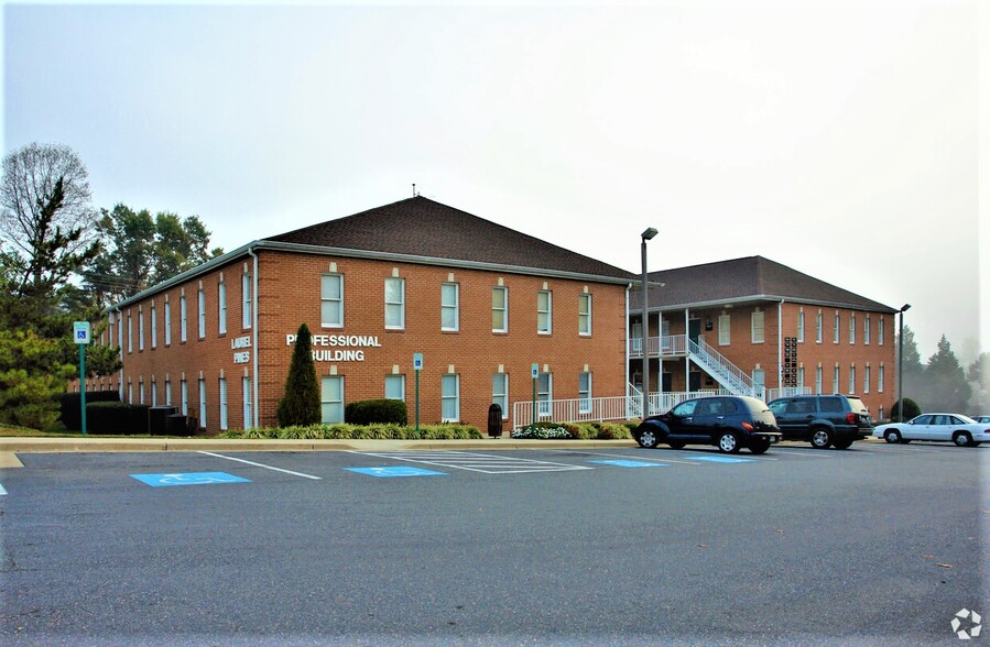 14333 Laurel Bowie Rd, Laurel, MD for lease - Primary Photo - Image 1 of 5