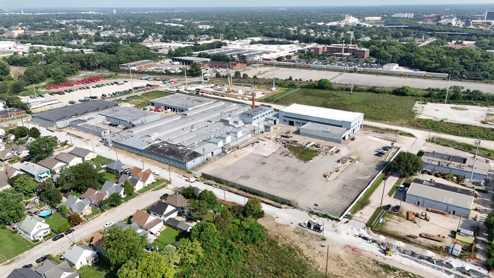 1428 W Henry St, Indianapolis, IN for lease - Building Photo - Image 3 of 5