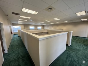 470 S Andrews Ave, Pompano Beach, FL for lease Interior Photo- Image 2 of 3