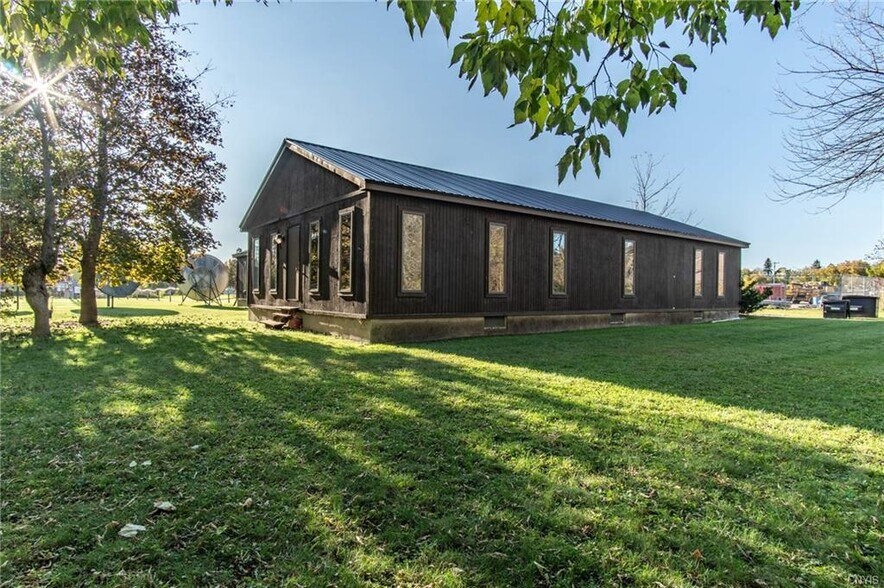 2315 Knox St, Ogdensburg, NY à vendre - Photo du bâtiment - Image 3 de 18