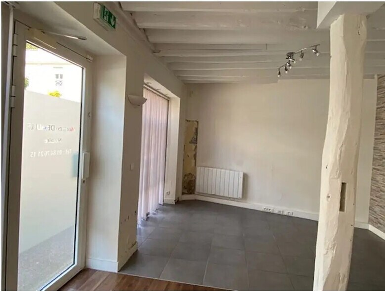 Office in Ville-d'Avray for lease - Building Photo - Image 3 of 8