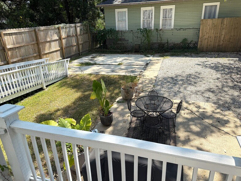 1327 Spring Hill Ave, Mobile, AL à louer - Photo du bâtiment - Image 2 de 9