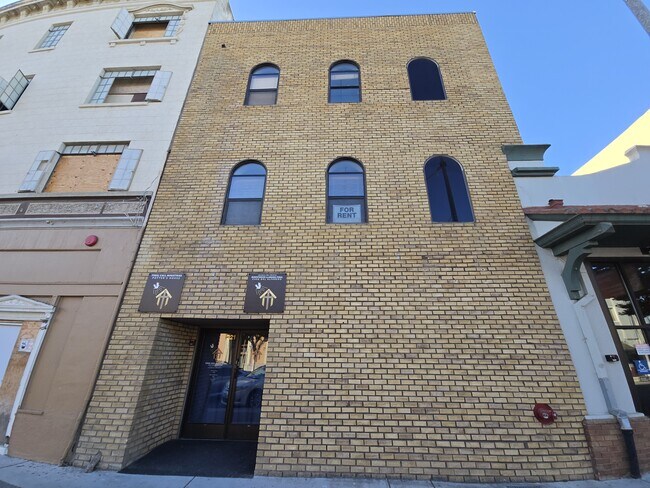 More details for 321 5th St, Hollister, CA - Office for Lease