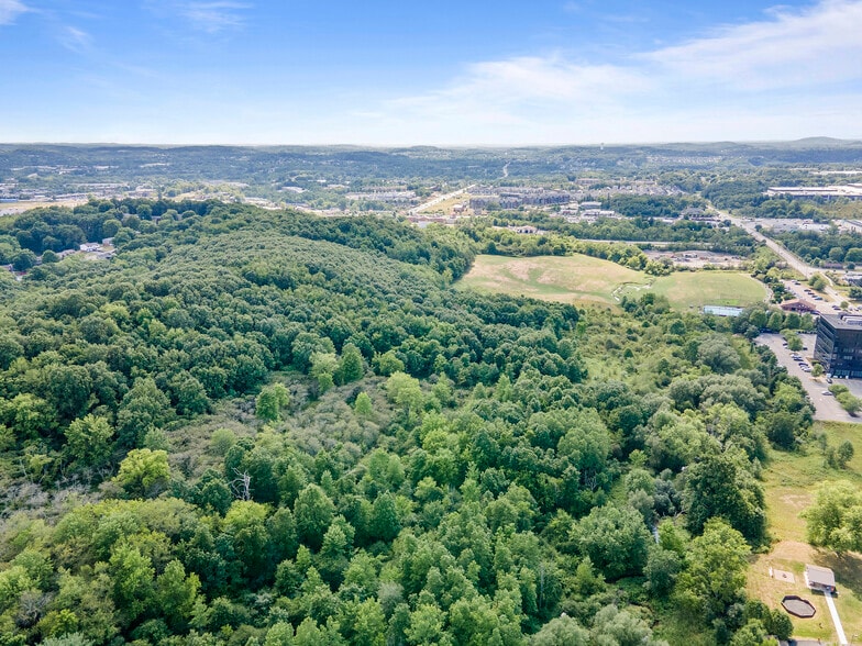 8032 Rowan Rd, Cranberry Township, PA for sale - Aerial - Image 3 of 6