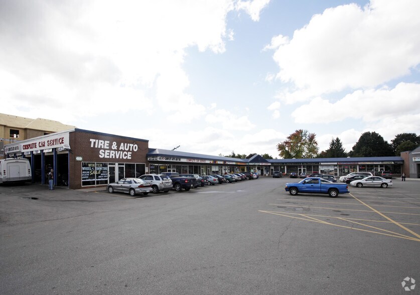 68 Main St N, Halton Hills, ON for sale - Primary Photo - Image 1 of 1