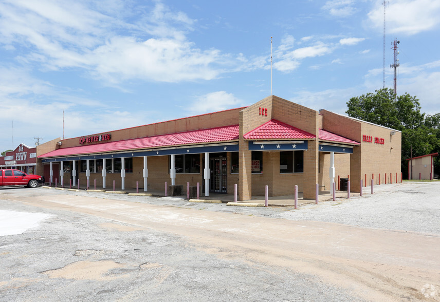 5024 Texoma Pky, Denison, TX for lease - Building Photo - Image 1 of 4