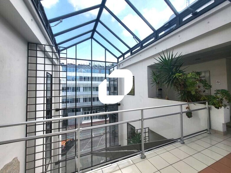 79-81 Rue Pierre Sémard, Châtillon à louer - Photo du bâtiment - Image 3 de 15