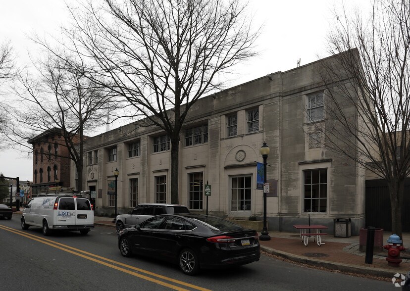 8 W Loockerman St, Dover, DE à louer - Photo principale - Image 2 de 7