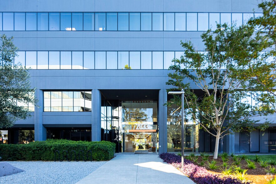 2033 Gateway Pl, San Jose, CA for lease - Building Photo - Image 2 of 5