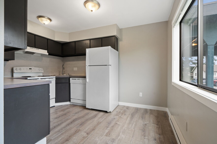 2938 E Walnut St, Port Angeles, WA à vendre - Photo du bâtiment - Image 3 de 26