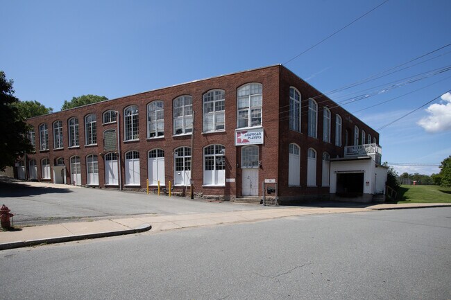 Plus de détails pour 15 Shaw St, Fall River, MA - Industriel à louer