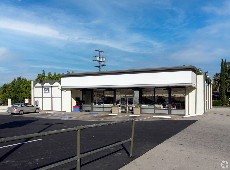 11348 Sunburst St, Lake View Terrace, CA for lease - Building Photo - Image 2 of 4