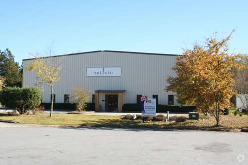 4300 Business Park Ct, Lilburn, GA à louer - Photo du bâtiment - Image 3 de 20