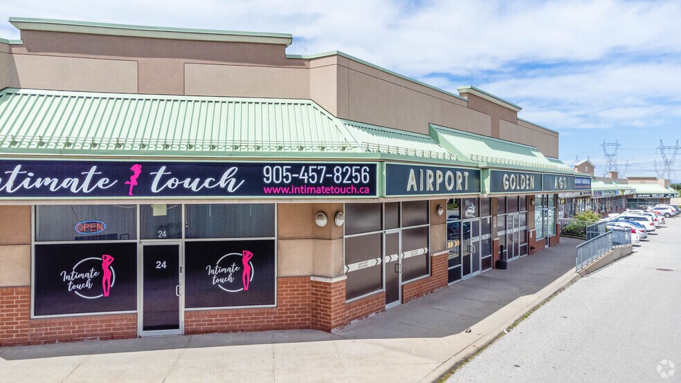 341-351 Parkhurst Sq, Brampton, ON à louer - Photo du bâtiment - Image 2 de 11