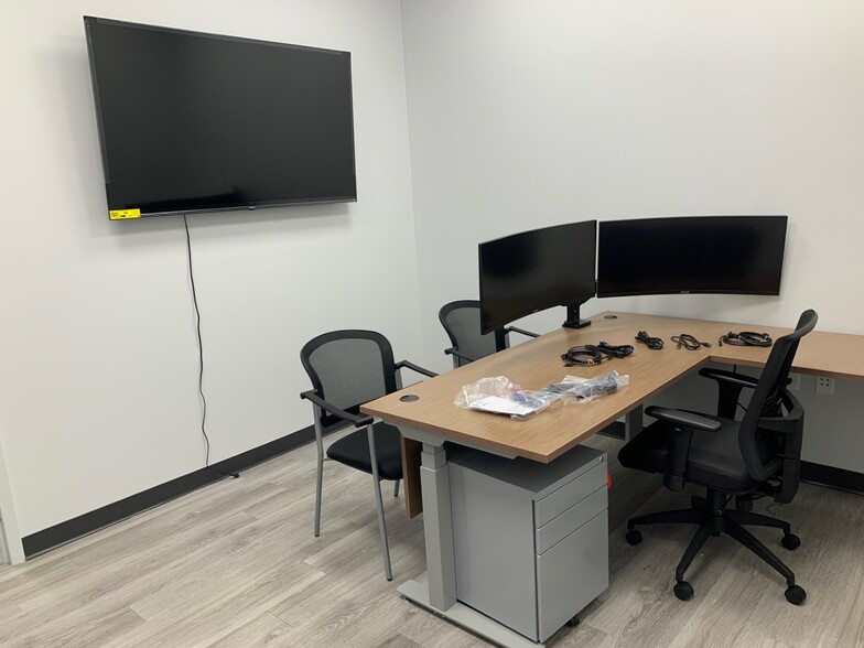 10600-10690 Forest Hill Blvd, Wellington, FL for lease - Interior Photo - Image 3 of 17