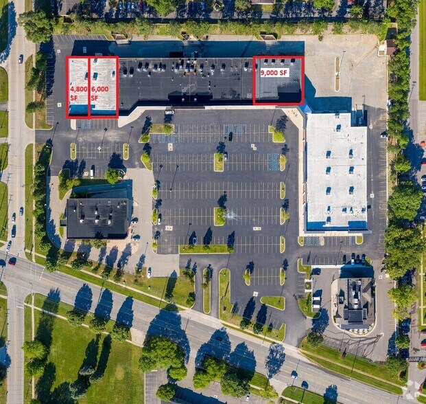 6503-6647 N Wayne Rd, Westland, MI à louer - Photo du bâtiment - Image 2 de 9