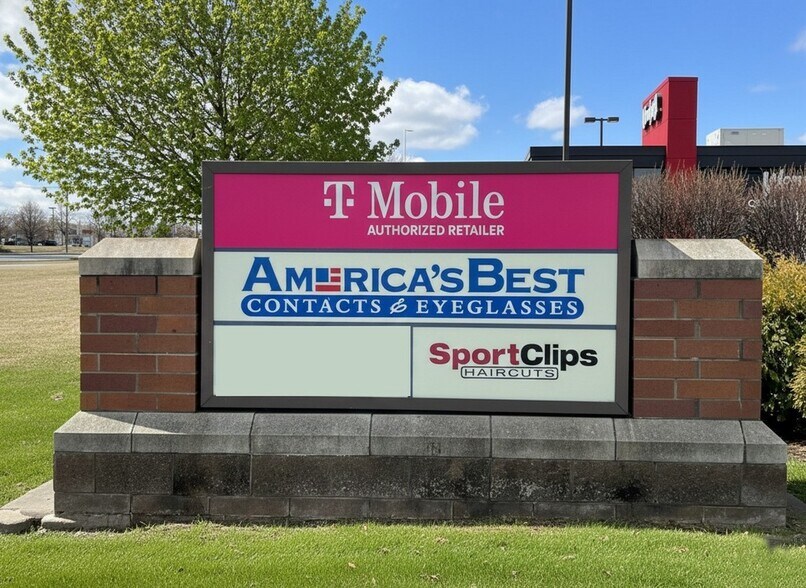 2445-2457 N Richmond Rd, Mchenry, IL à louer - Photo de l’enseigne - Image 2 de 7