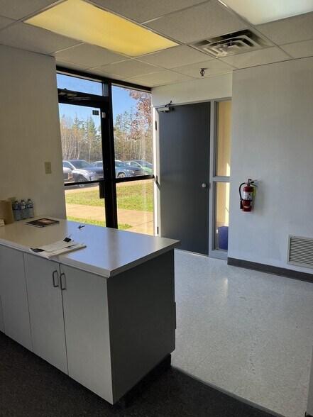 209 Aerotech Dr, Enfield, NS à louer - Photo intérieure - Image 3 de 10