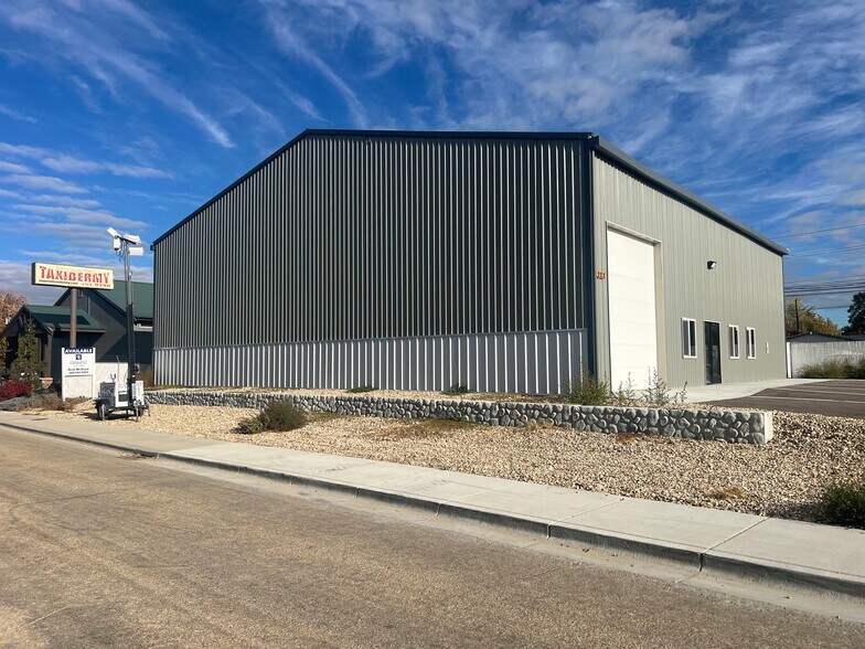 203 Hannibal Street, Caldwell, ID à louer - Photo du bâtiment - Image 2 de 12