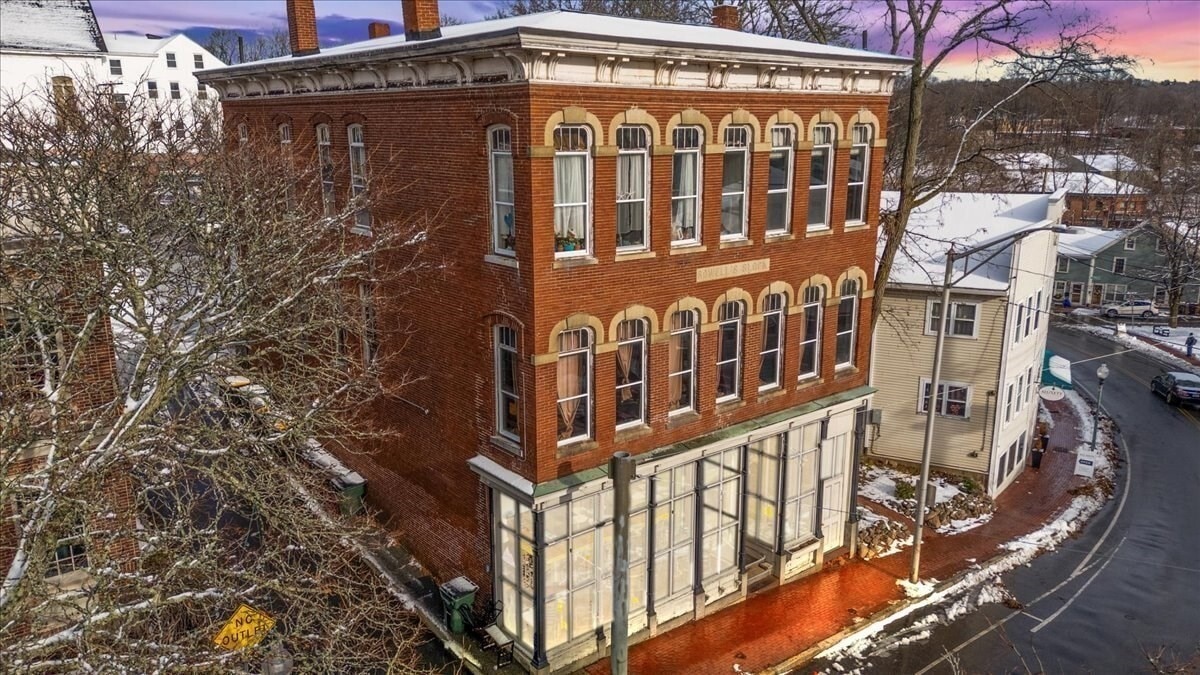 11 Elm St, Amesbury, MA for lease Building Photo- Image 1 of 13