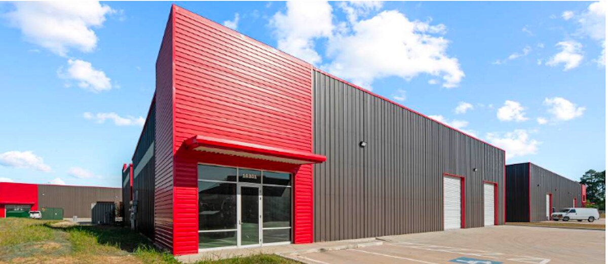 16301 North Fwy, Houston, TX à louer Photo du bâtiment- Image 1 de 5