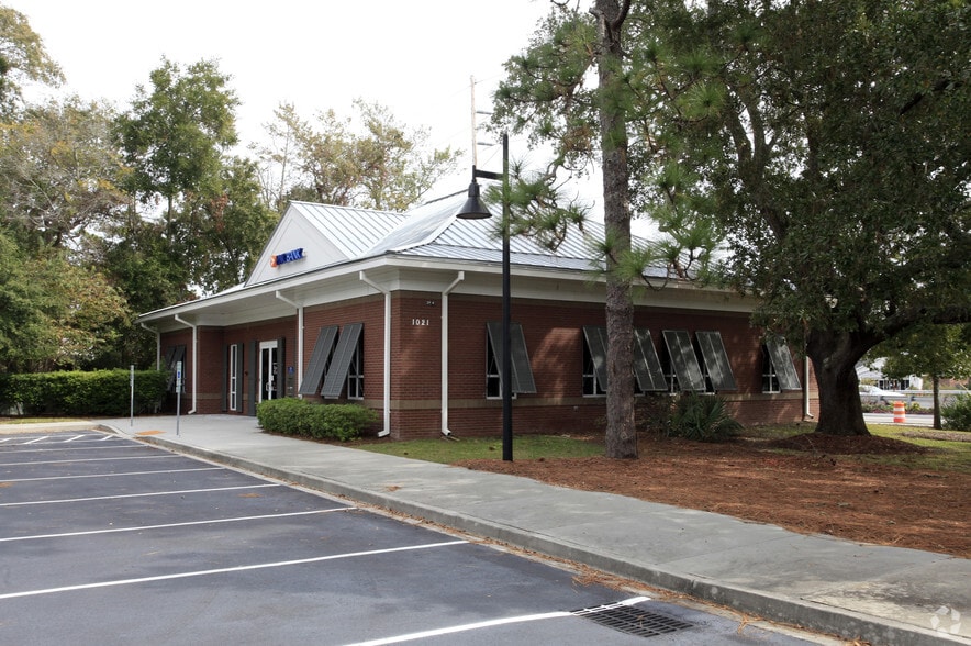 1021 Ewall St, Mount Pleasant, SC for sale - Primary Photo - Image 2 of 10