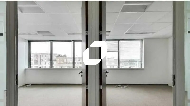 Bureau dans Bobigny à louer - Photo du bâtiment - Image 2 de 8