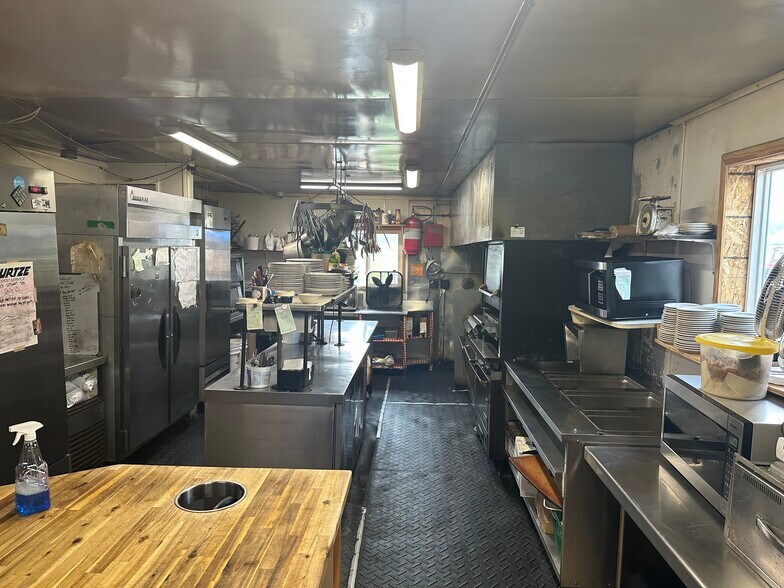 2597 NY-394 Rt, Steamburg, NY à vendre - Photo du bâtiment - Image 3 de 15