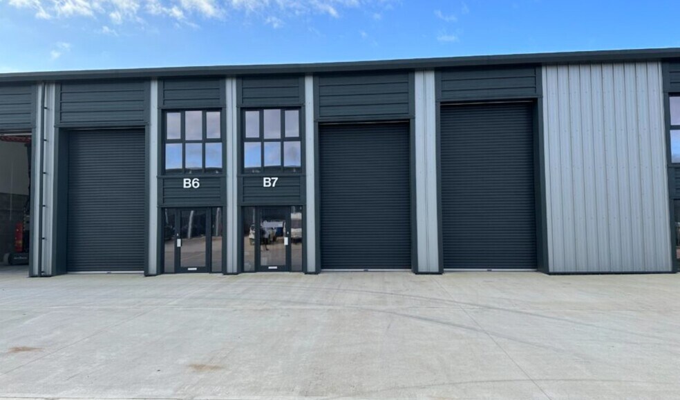 Exeter Rd, Bradninch à louer - Photo du bâtiment - Image 2 de 3