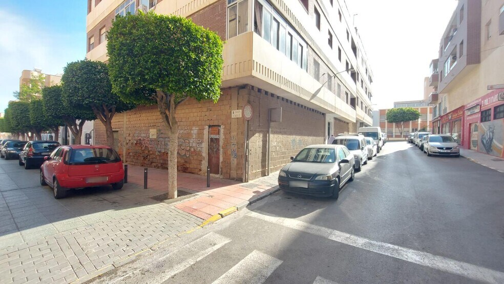 Commerce de détail dans El Ejido, Almería à vendre - Photo du bâtiment - Image 3 de 3