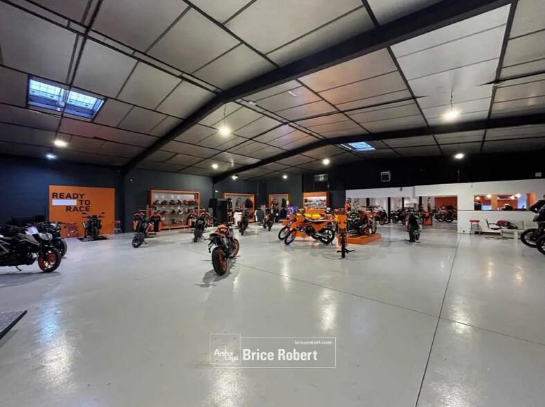 Flex in Civrieux-d'Azergues for sale - Interior Photo - Image 3 of 4