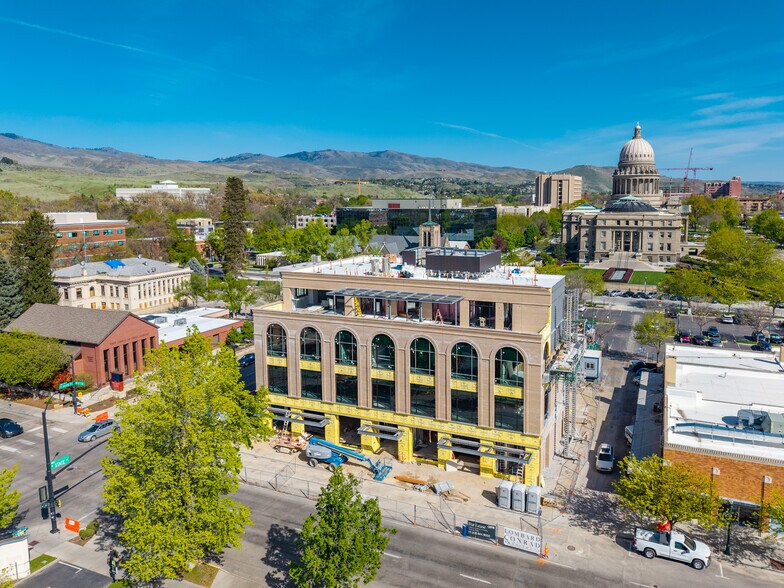 821 W State St, Boise, ID à louer - Photo du bâtiment - Image 2 de 6